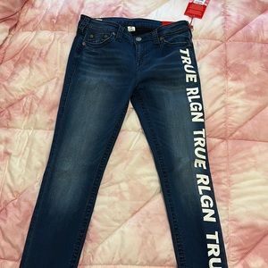 True Religion Jeans dark blue NWT smoke free home skinny Jean with stretch